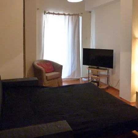 Homely Spacious Apartment *
