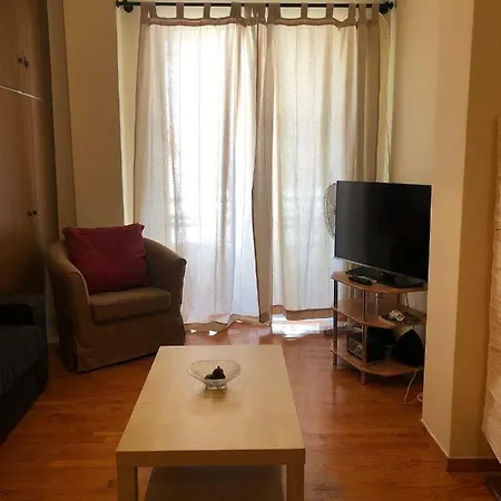 Apartment Homely Spacious Chalkida