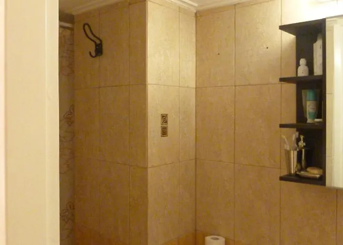 Homely Spacious Chalkís